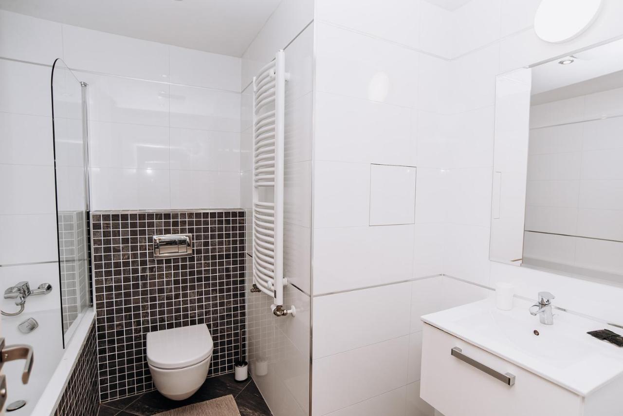 Apartament Garden Towers Praga Zewnętrze zdjęcie
